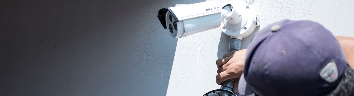 Surveillance Cameras System in University of Technology
